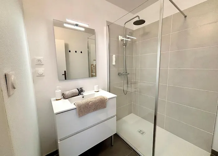 Le Valentine, Calme & Lumineux, Proche Centre Apartman